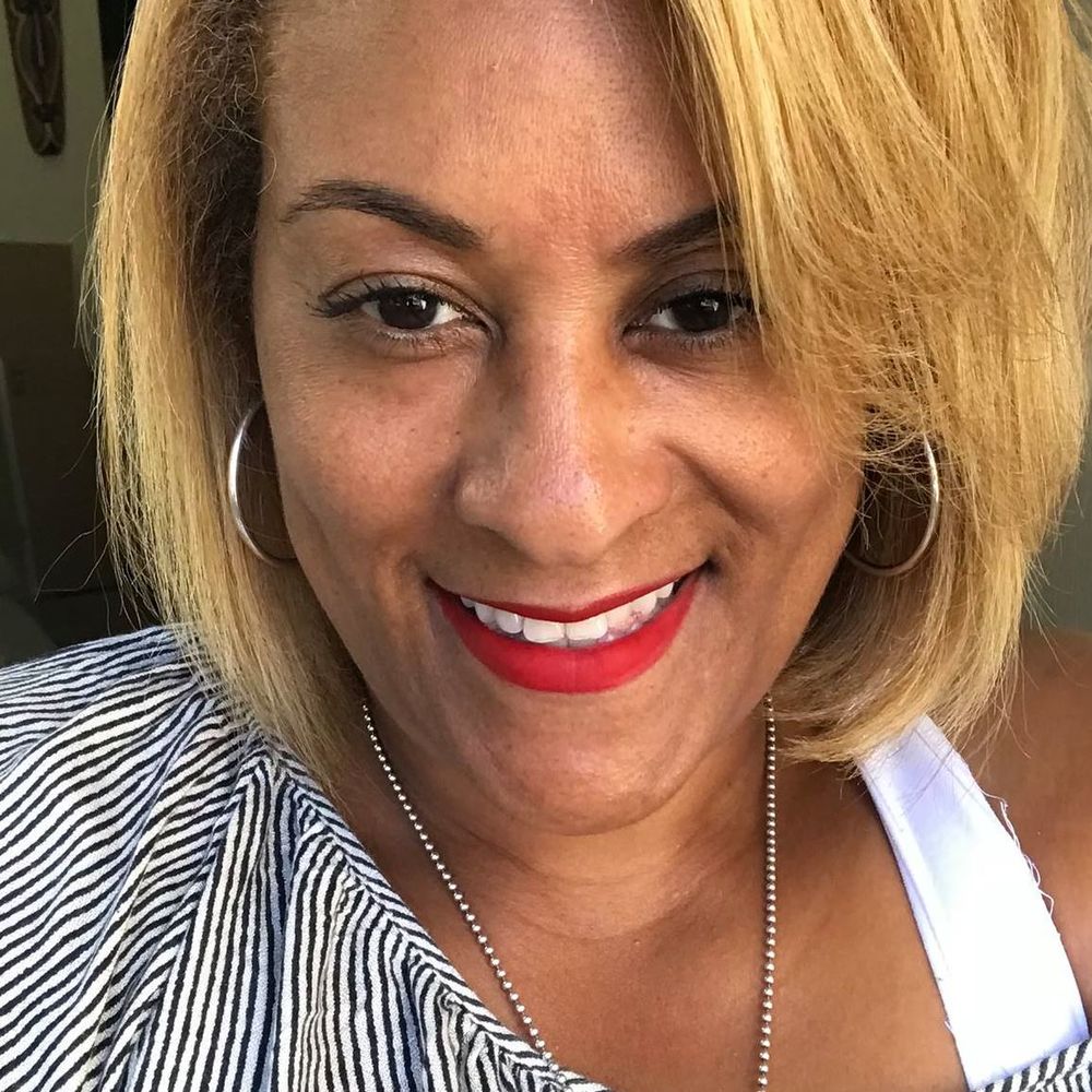 Meet your Posher, Kelli